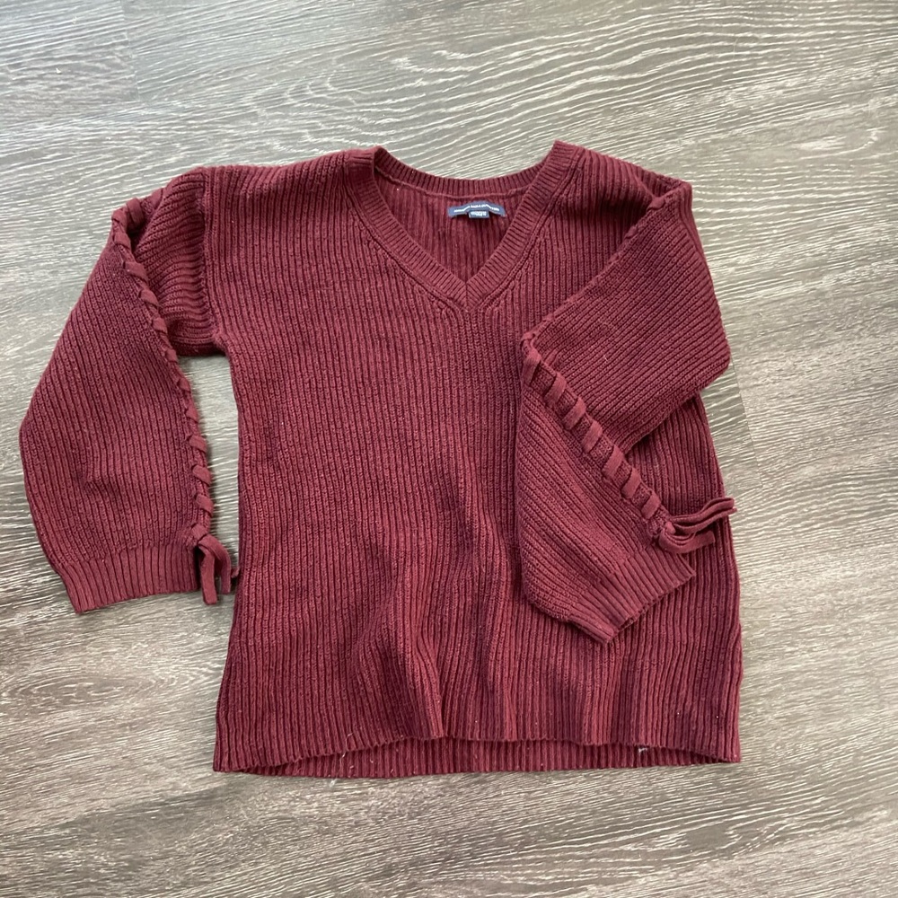 American Eagle Maroon Sweater